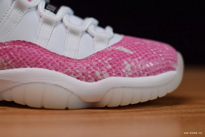 Rep WMNS AH7860-106 Pink Jordan Air Snakeskin 11 Low 0803